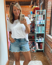 Load image into Gallery viewer, Kut from the Kloth Jane Denim Shorts